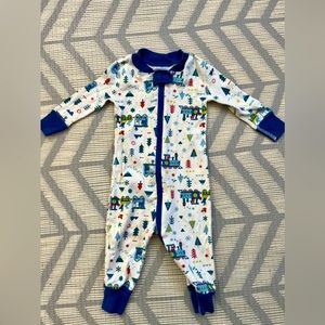 Hanna Andersson Snowflake one piece footless Christmas holiday pajamas 3-6 mos